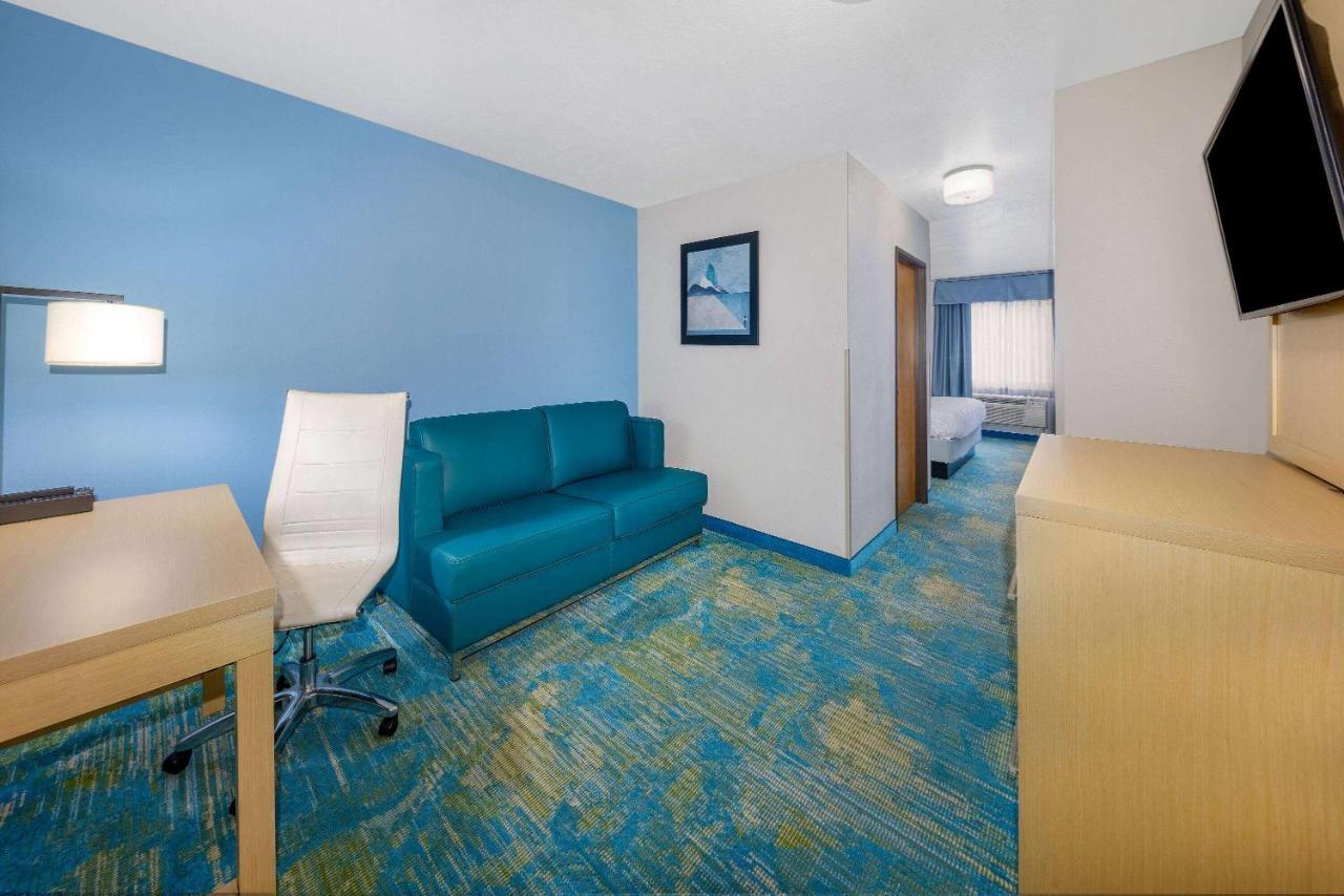 Days Inn By Wyndham Springville Exterior foto
